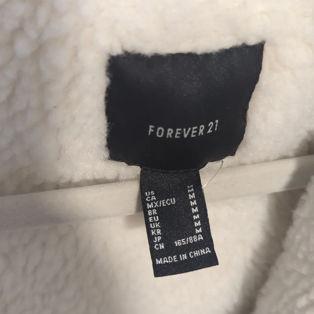 Jacket - Picture 2 of 4